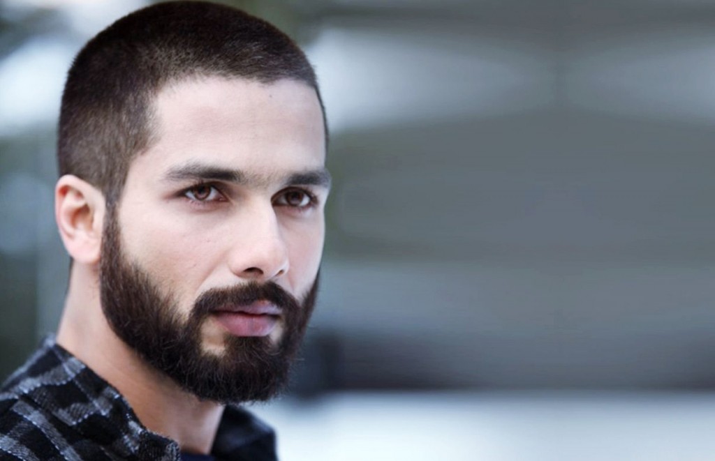 Shahid-Kapoor-in-Haider-Movie-Wallpaper