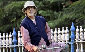 Piku Movie Review- Amitabh Bachchan on cycle