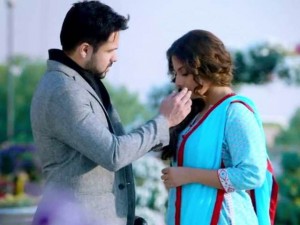 hamari-adhuri-kahani-movie-pic