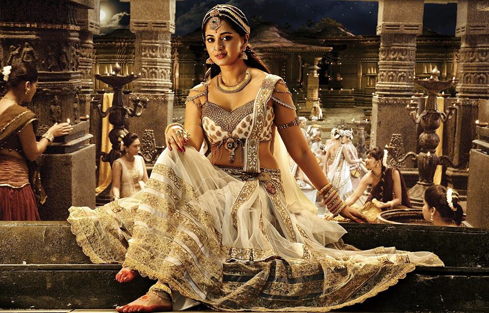 rudhramadevi box office collection