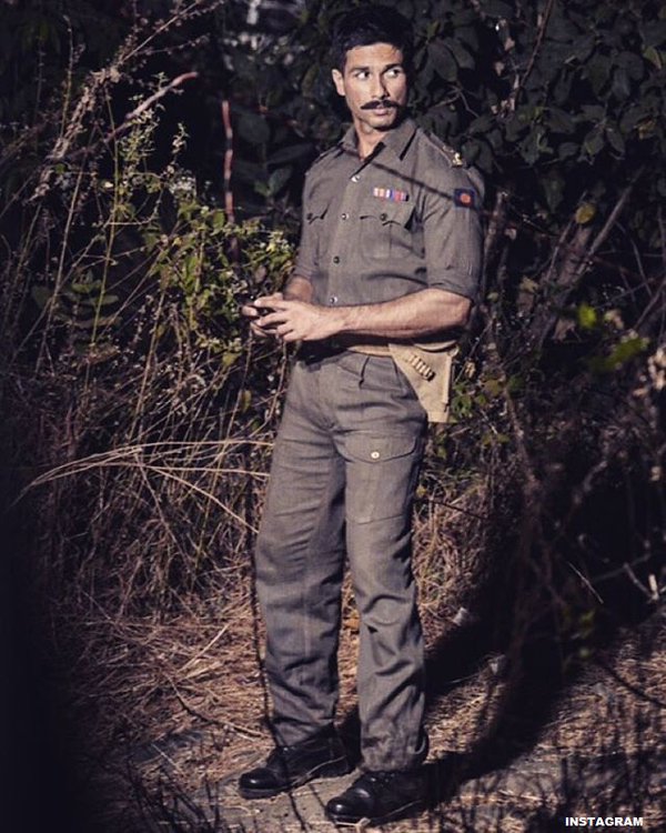 rangoon shahid kapoor soldier look