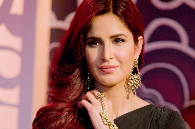 katrina kaif red hari look