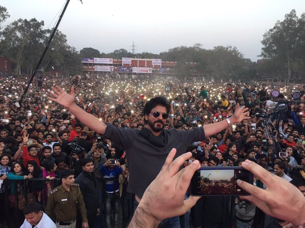 shahrukh at fan anthem launch