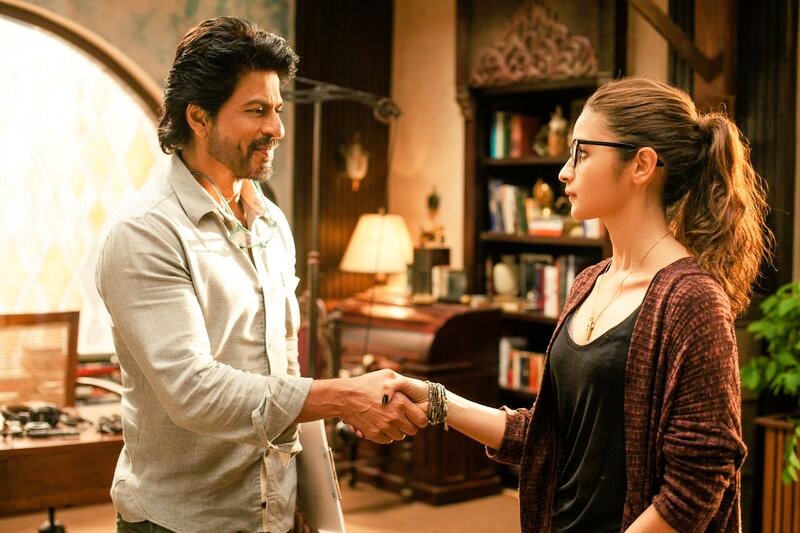 dear zindagi 1st day collection, dear zindagi first day collection, dear zindagi friday collection, dear zindagi opening day collection, dear zindagi box office collection, dear zindagi total collection, dear zindagi day 1 collection, dear zindagi worldwide collection